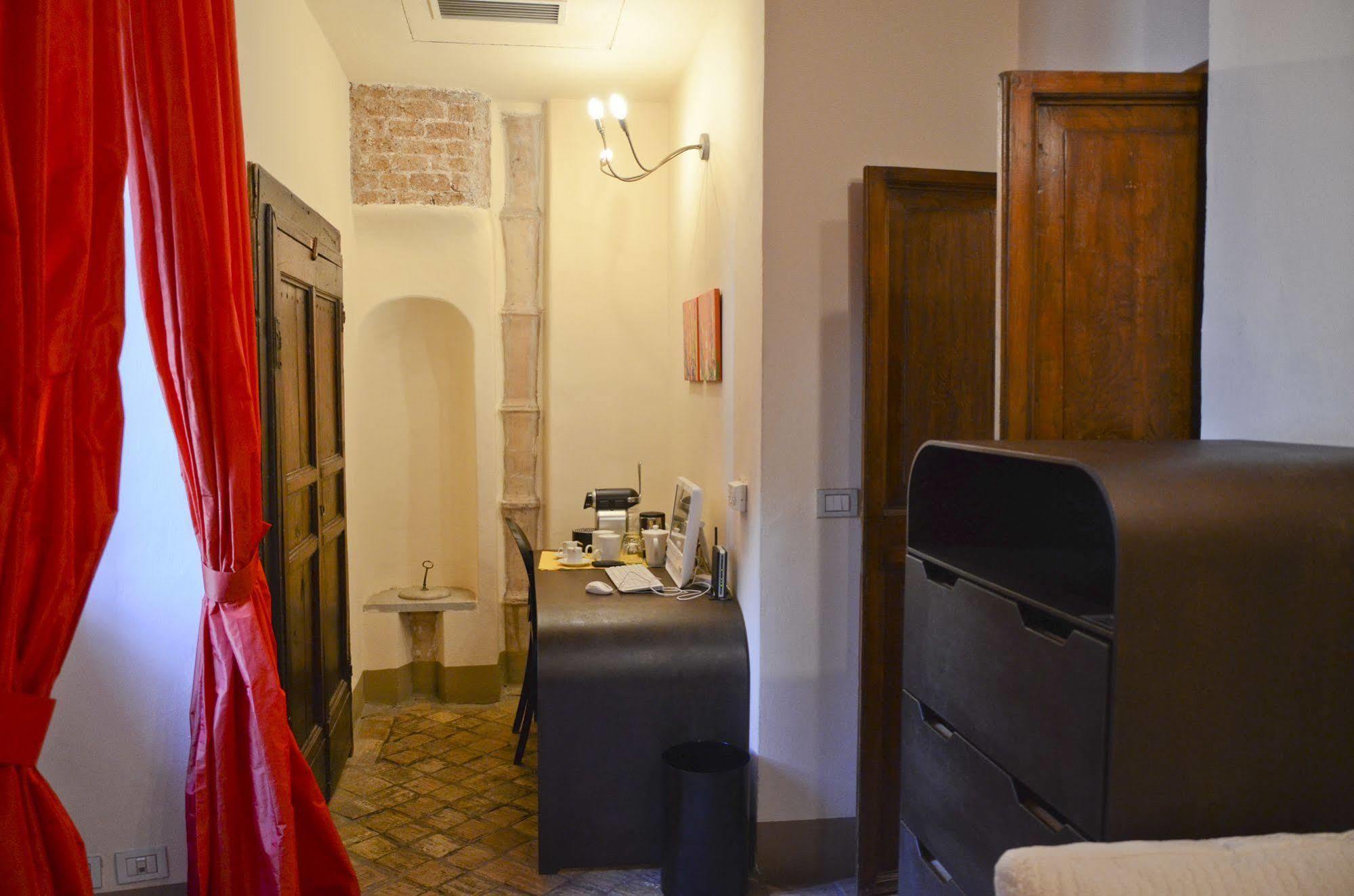 Bed and Breakfast Residenza Torre Colonna Rzym Zewnętrze zdjęcie