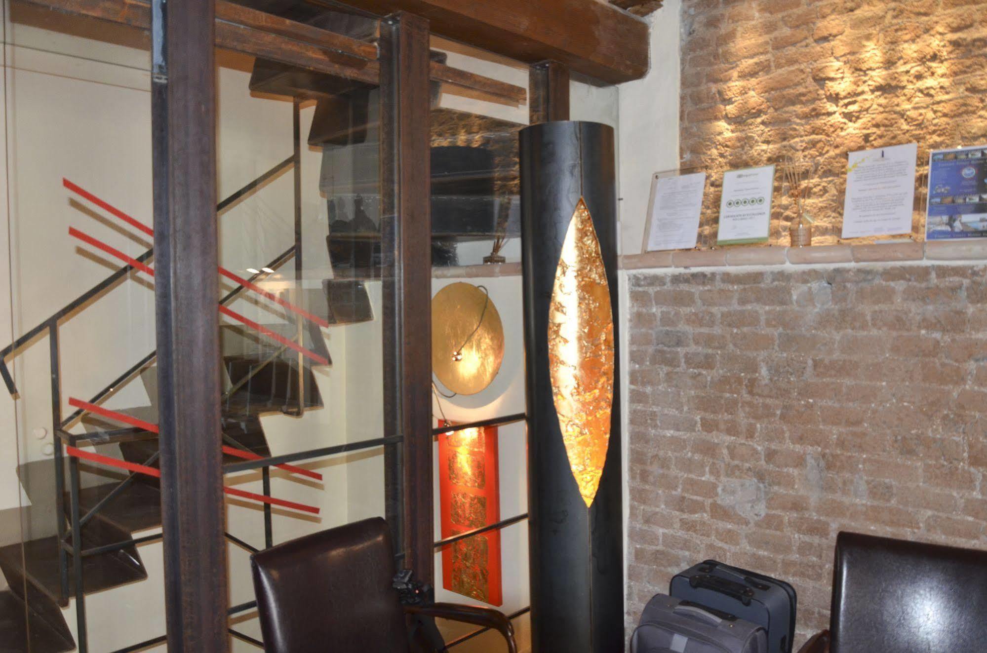 Bed and Breakfast Residenza Torre Colonna Rzym Zewnętrze zdjęcie